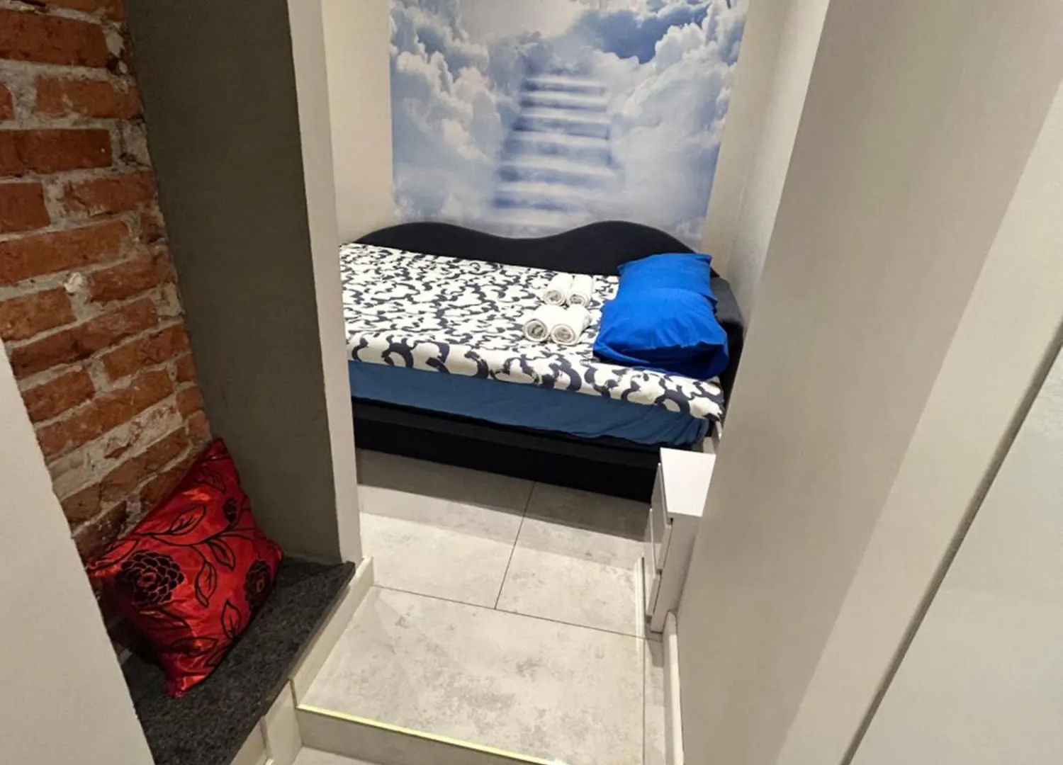 Ministay Kremerowska Krakow 0*,